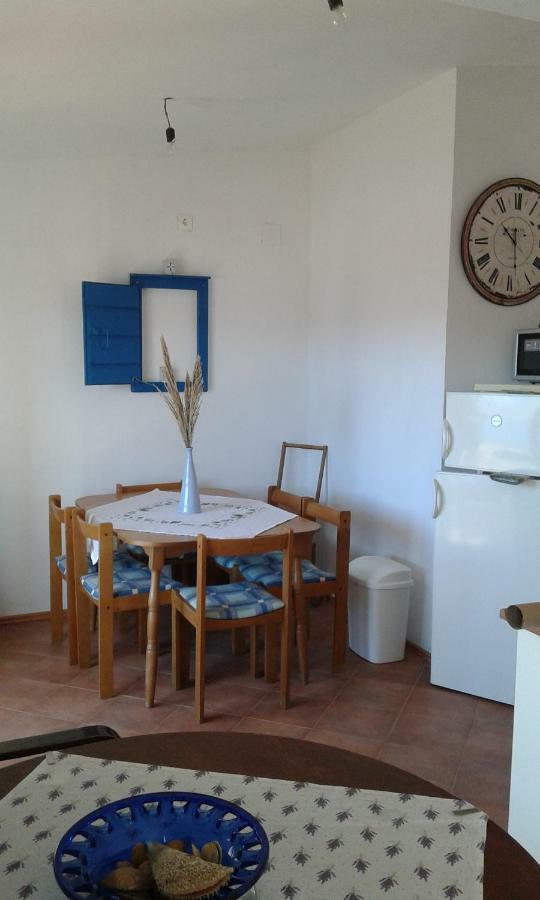 Apartmani Sikic Metajna Exterior foto